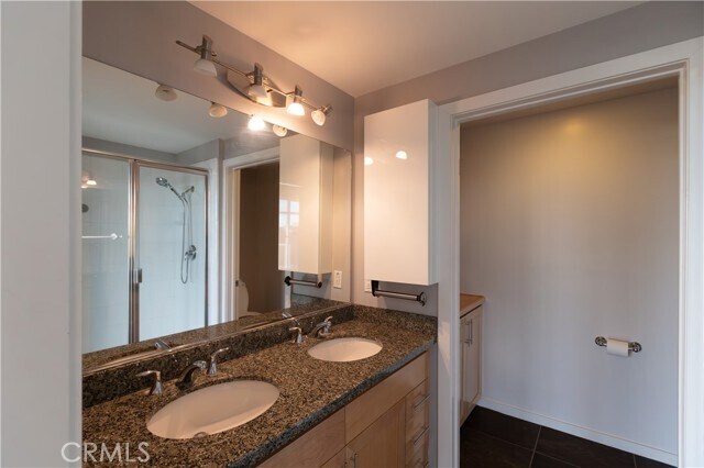 Building Photo - 400 W Ocean Blvd