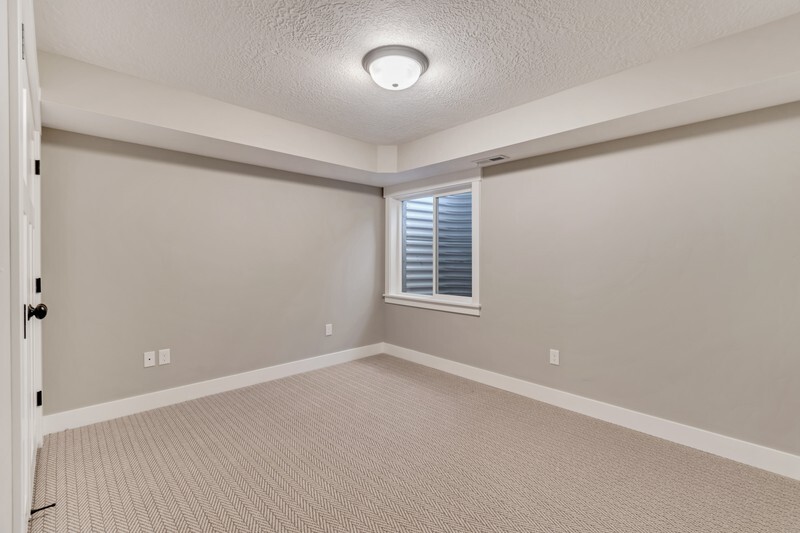 Building Photo - 4458 S Stonington Way