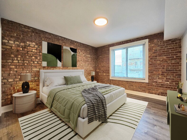 Building Photo - 1223 N La Salle Dr