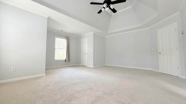 Building Photo - 1496 Brentwood Dr
