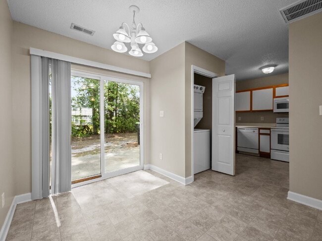Building Photo - Available Now! 2 Bedroom, 2.5 BathTownhome...