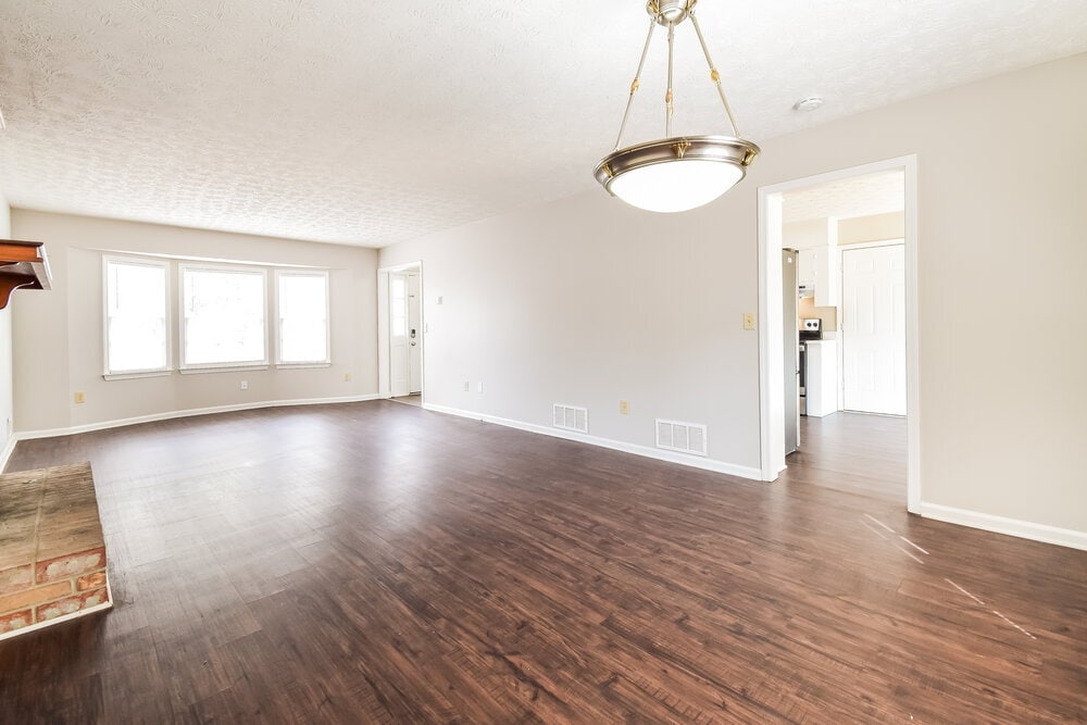 Building Photo - 1308 Autumn Hill Ln