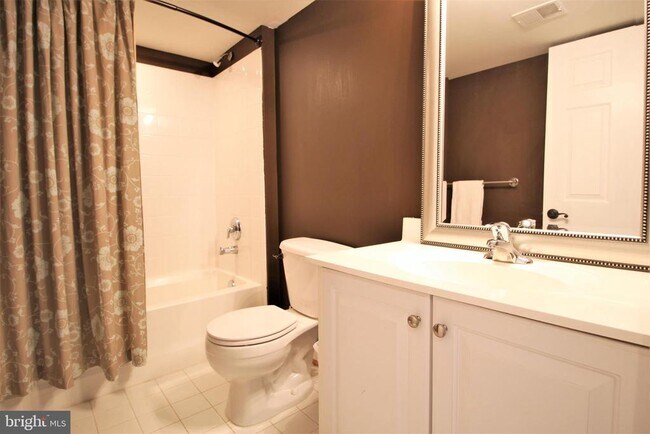 Building Photo - 2531 Transom Pl