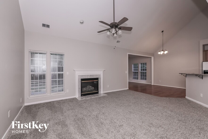 Building Photo - 3005 Linstead Dr