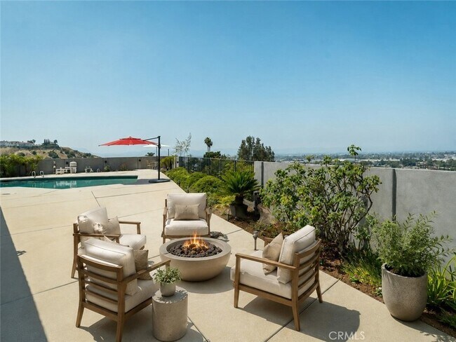 Building Photo - 8471 Vine Valley Dr