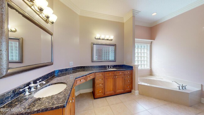 Building Photo - 1334 Charter Ct