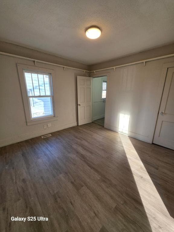 Building Photo - 2522 N Bell St