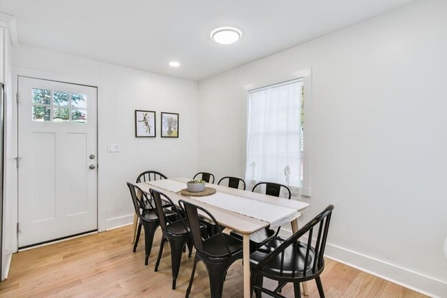 Building Photo - 1990 Wingate Rd