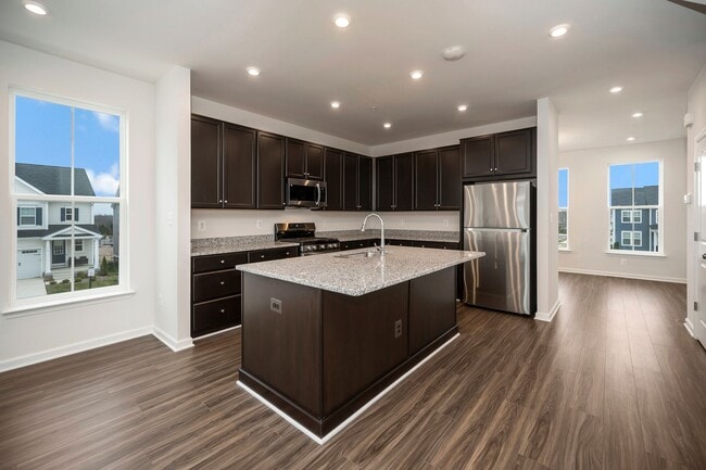 Building Photo - Great rental in Embrey Mill!