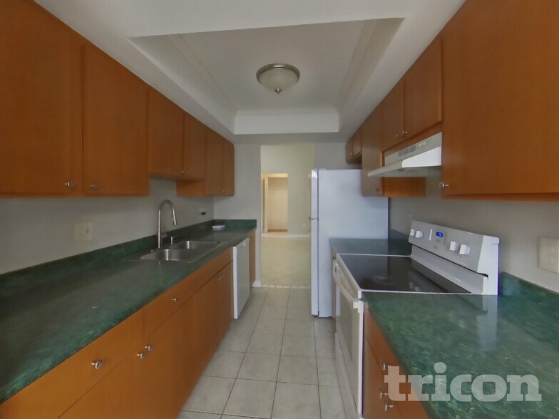 Building Photo - 711 Climate Dr