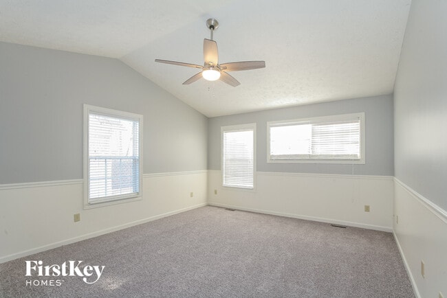 Building Photo - 6747 Wimbledon Dr