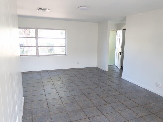 Building Photo - 5308 Marcia Pl