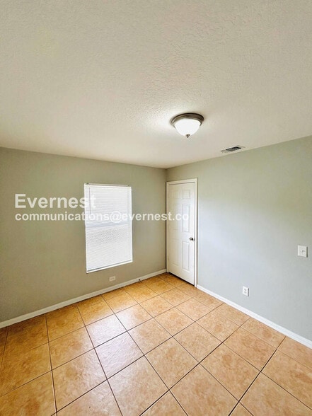 Building Photo - 3706 N Garrison St