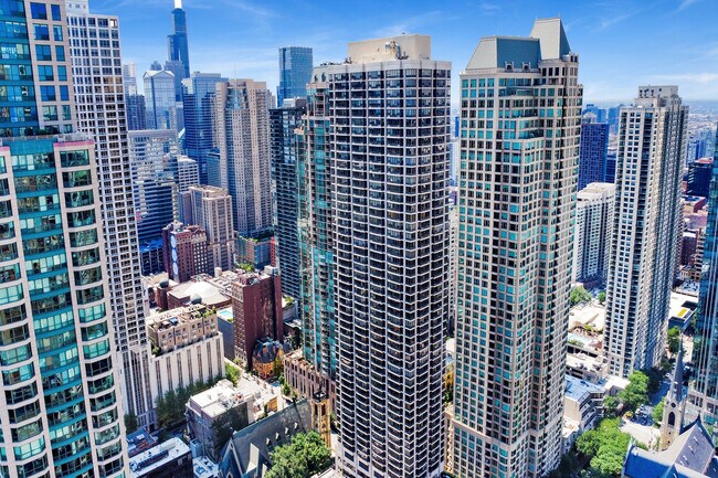 Building Photo - 30 E Huron St