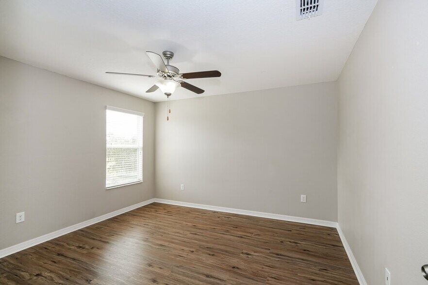 Building Photo - 13946 Lugano Ct