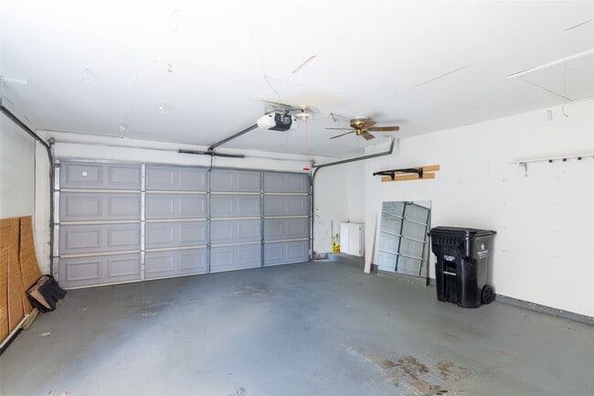 Building Photo - 4015 Postwood Dr