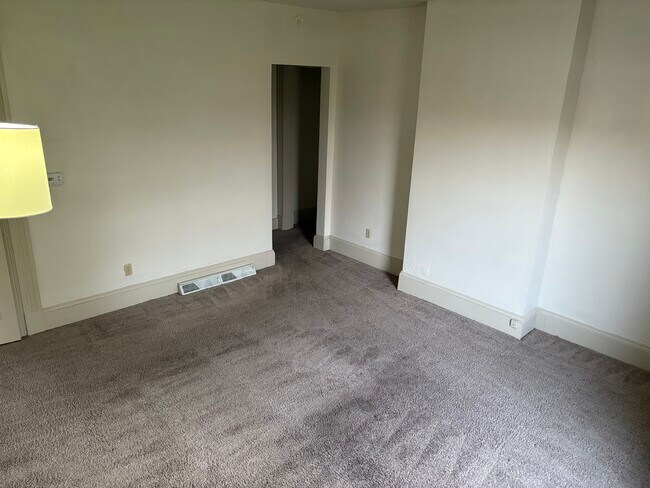 Building Photo - 740-746-746 N Wayne St