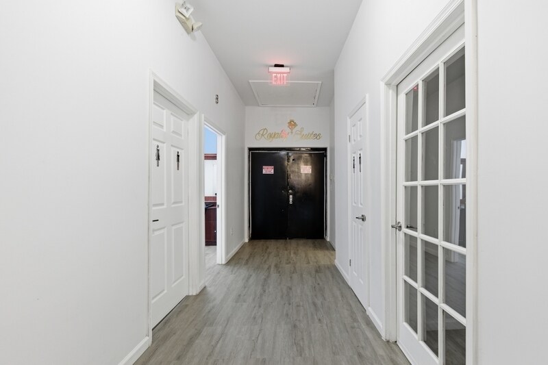 Building Photo - 4341 Park Heights Ave