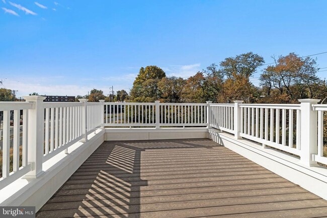 Building Photo - 2306 Palermo Dr