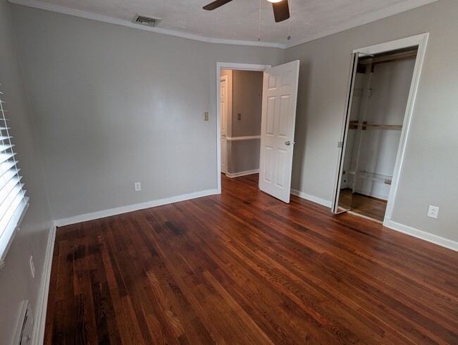 Building Photo - 7514 Greengate Dr