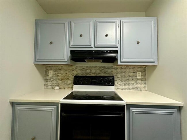 Building Photo - 10875 NW 29th Manor