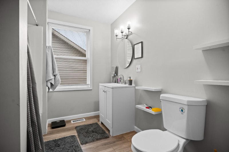 Building Photo - 1842 Crawford Rd