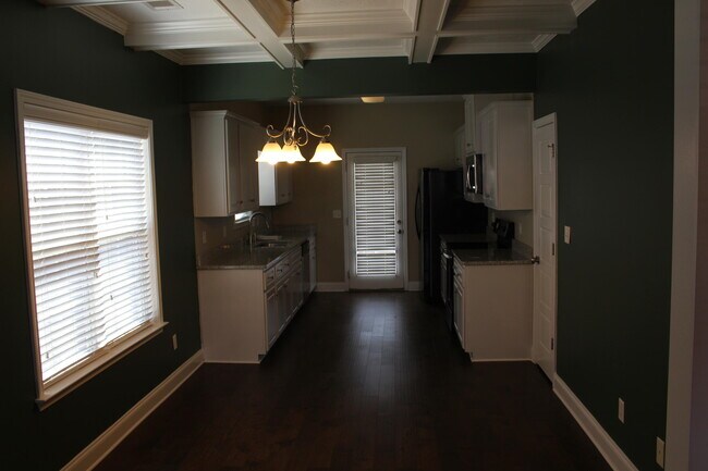 Building Photo - 3047 Greymoor Cir