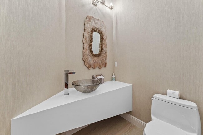 Building Photo - 128 Abondance Dr