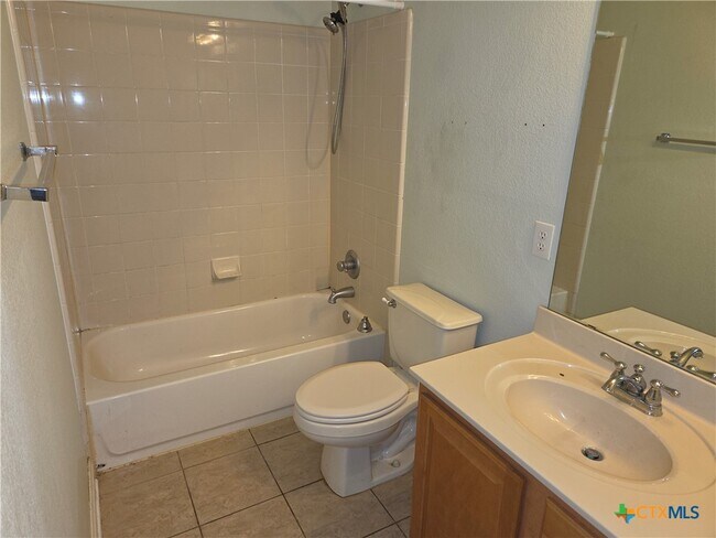 Building Photo - 716 Moon Shadow Ct