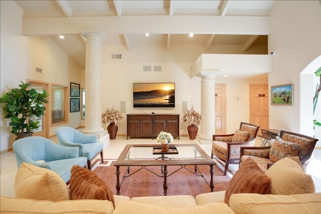 Building Photo - 438 Por La Mar Cir
