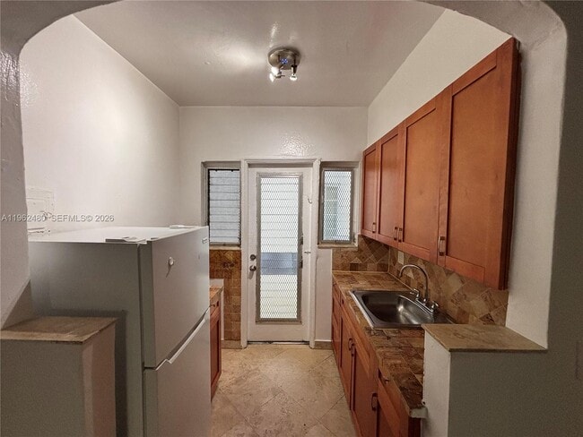 Building Photo - 1522 Meridian Ave