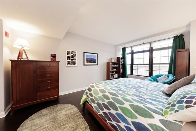 Building Photo - 29 Otis St