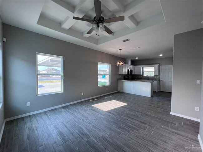 Building Photo - 25 Red Bud Dr