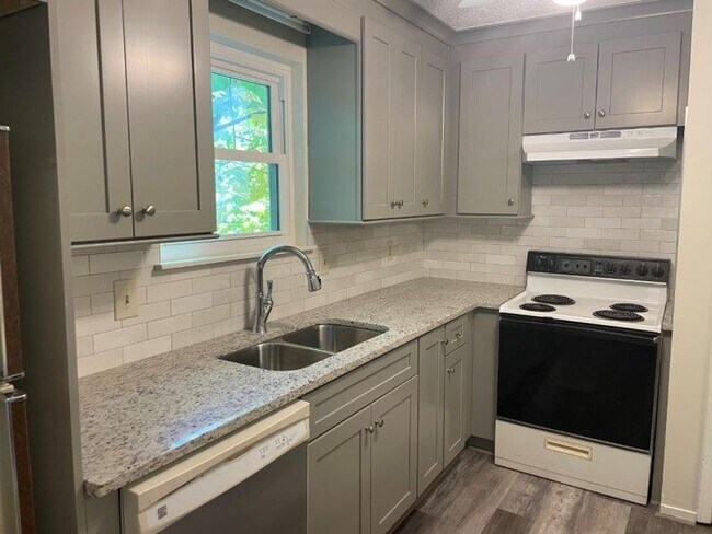 Building Photo - 2519 Hawksbury Ln