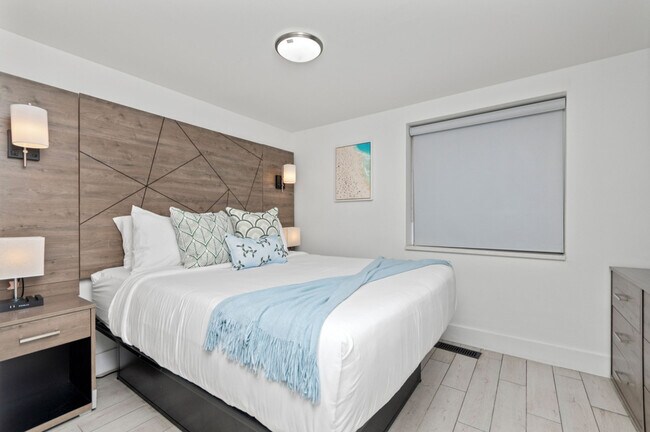 Building Photo - 1801 Withers Dr