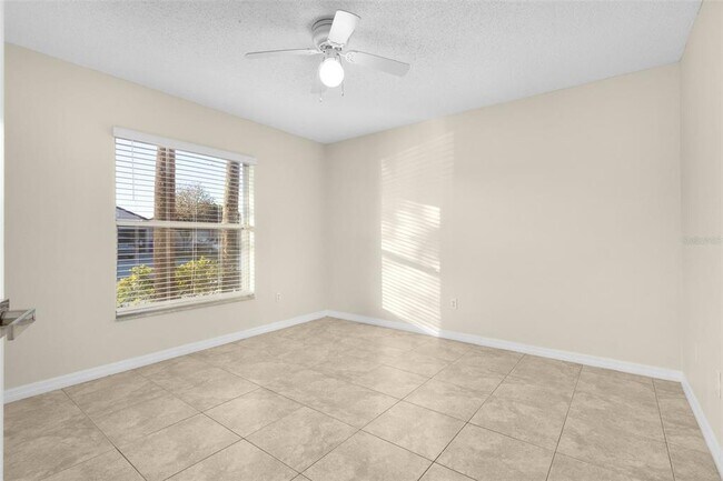 Building Photo - 2299 Santa Lucia St