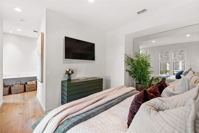 Building Photo - 1123 Abbeys Way