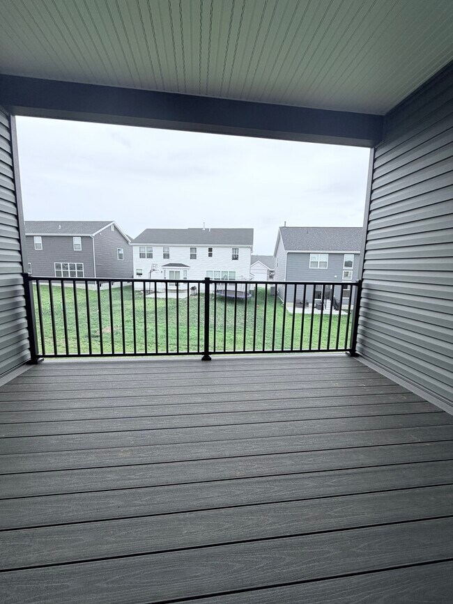 Building Photo - 810 Colony Rdg Ct