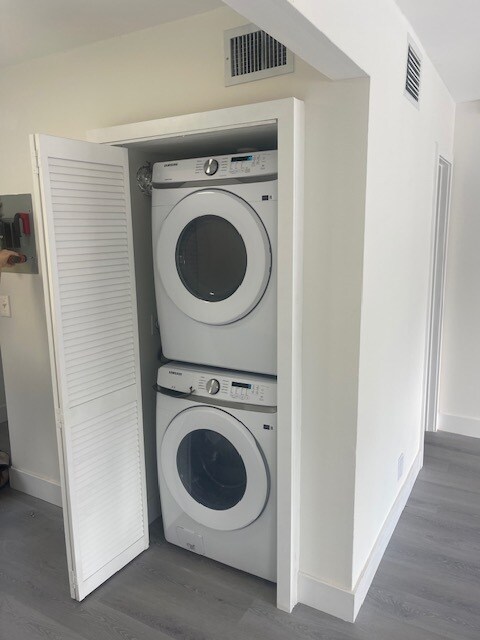 Building Photo - 622 SW 7th Ave