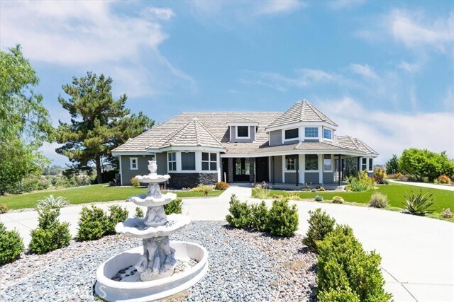 Building Photo - 42160 Cll Barbona