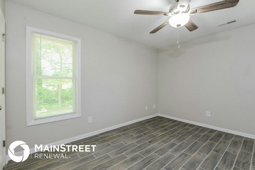Building Photo - 4148 Sunflower Cir