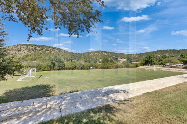 Building Photo - 5108 Alonso Dr