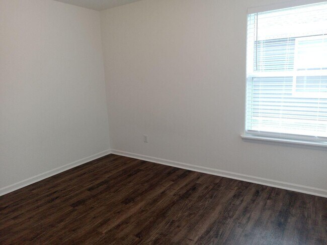 Building Photo - 512 Alex Jordan Dr.