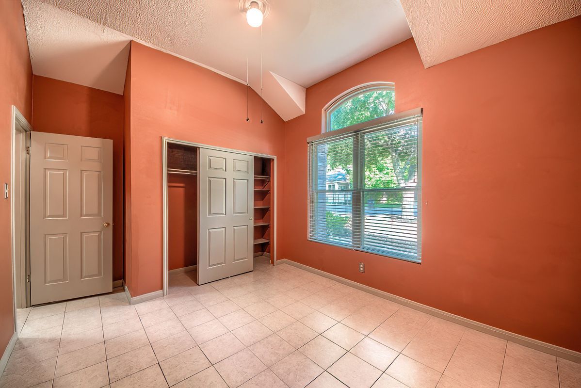Building Photo - 6143 Ashford Point Dr