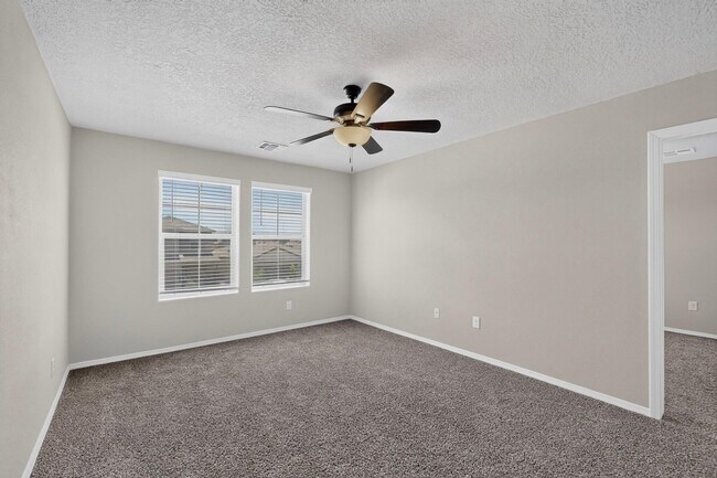 Building Photo - 4847 Mount Salas St NE