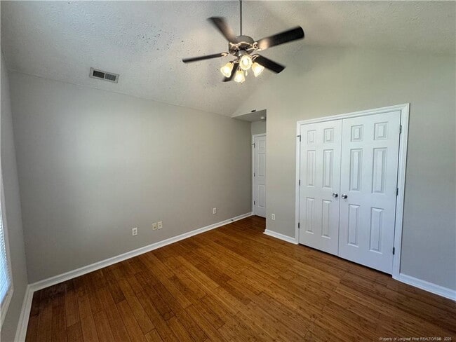 Building Photo - 130 Hosta Dr