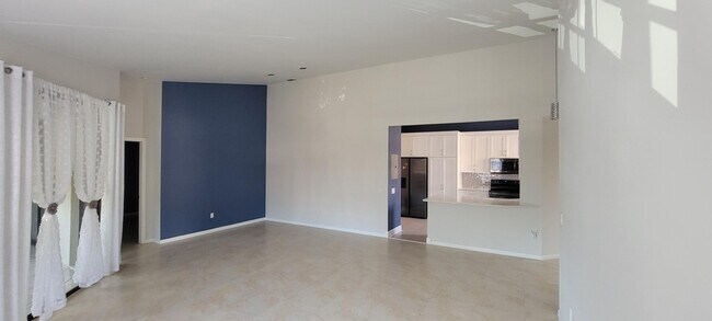 Building Photo - 5299 Europa Dr