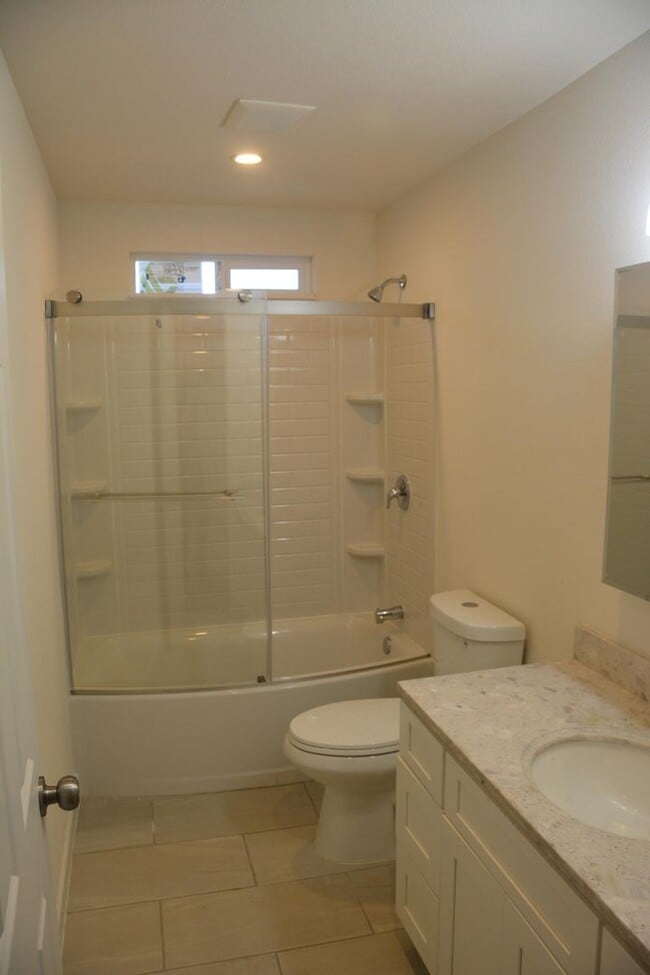Building Photo - Beautifully Remodeled Antioch Delta Fair A...