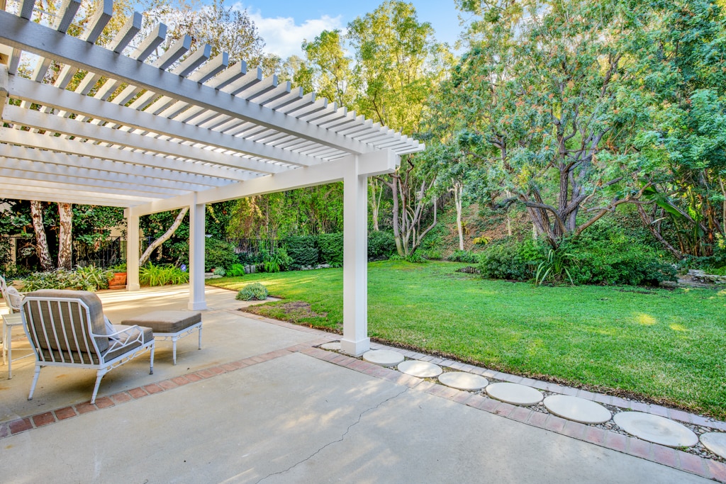 Building Photo - 23450 Park Hermosa