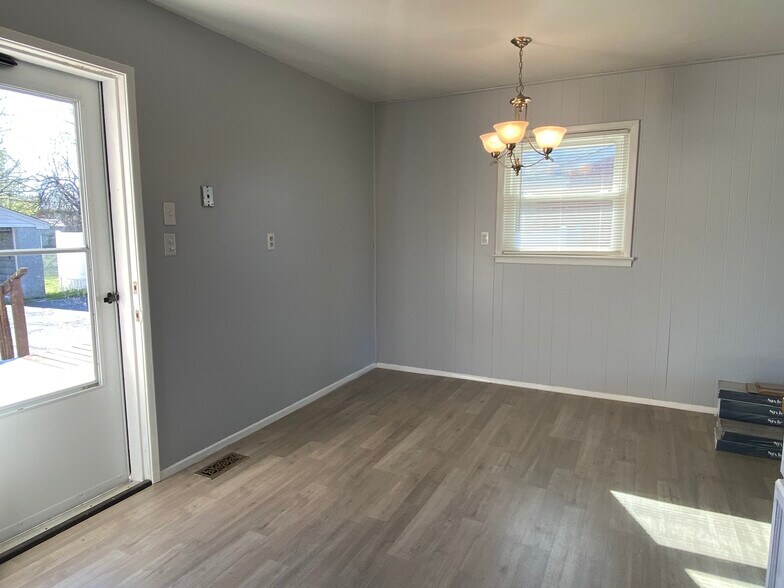 Building Photo - 6300 Hackberry Way
